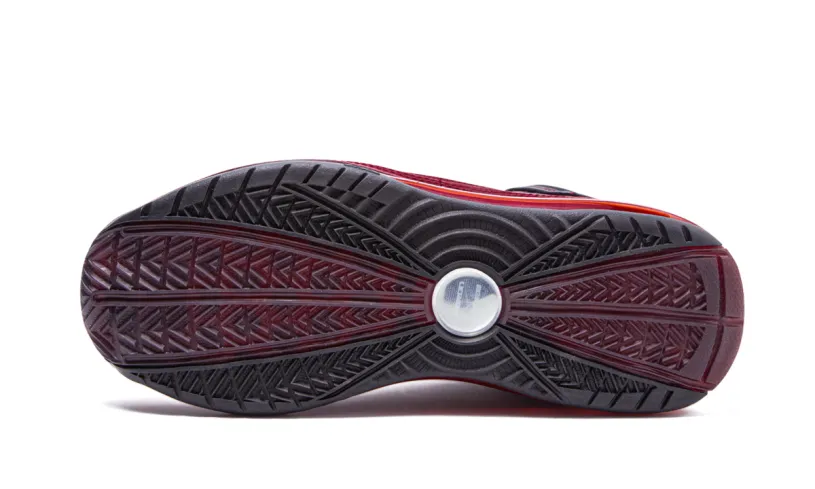 Nike Basketball Air Max Lebron 7 Retro 'Christmas 2019'